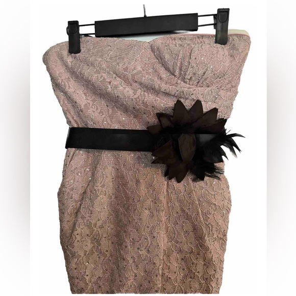City Triangles Dresses & Skirts - City Triangles Strapless Dress With Pockets Size 7